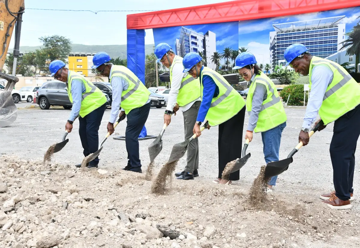 Ground Broken for Expansion of UHWI